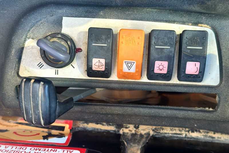 OmecoHub - Immagine JCB 180T-HF